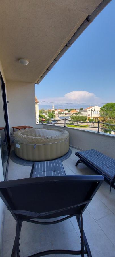 Holiday Home Velebit 닌 외부 사진