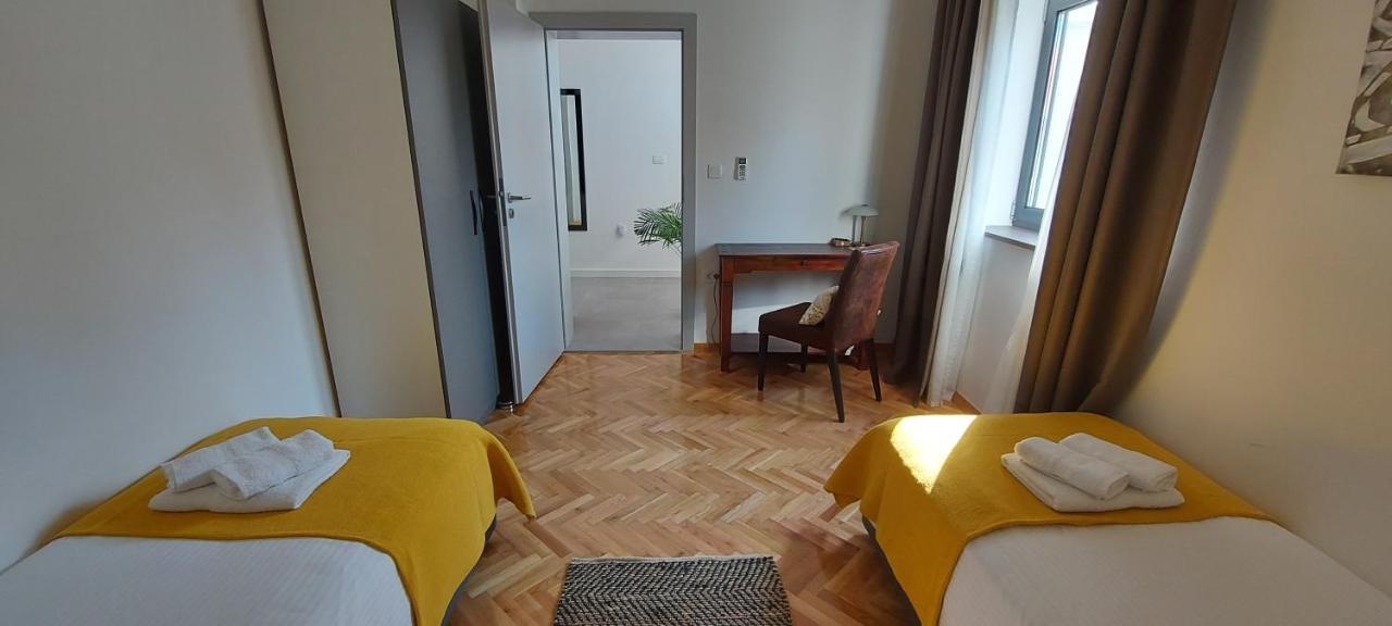 Holiday Home Velebit 닌 외부 사진