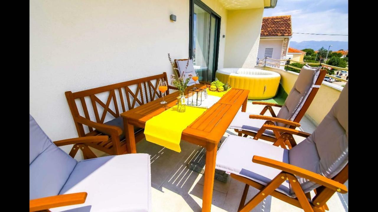 Holiday Home Velebit 닌 외부 사진